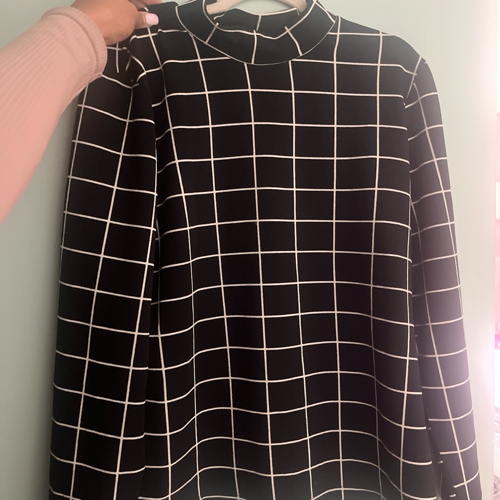 Black and White Grid Pattern Women's Top